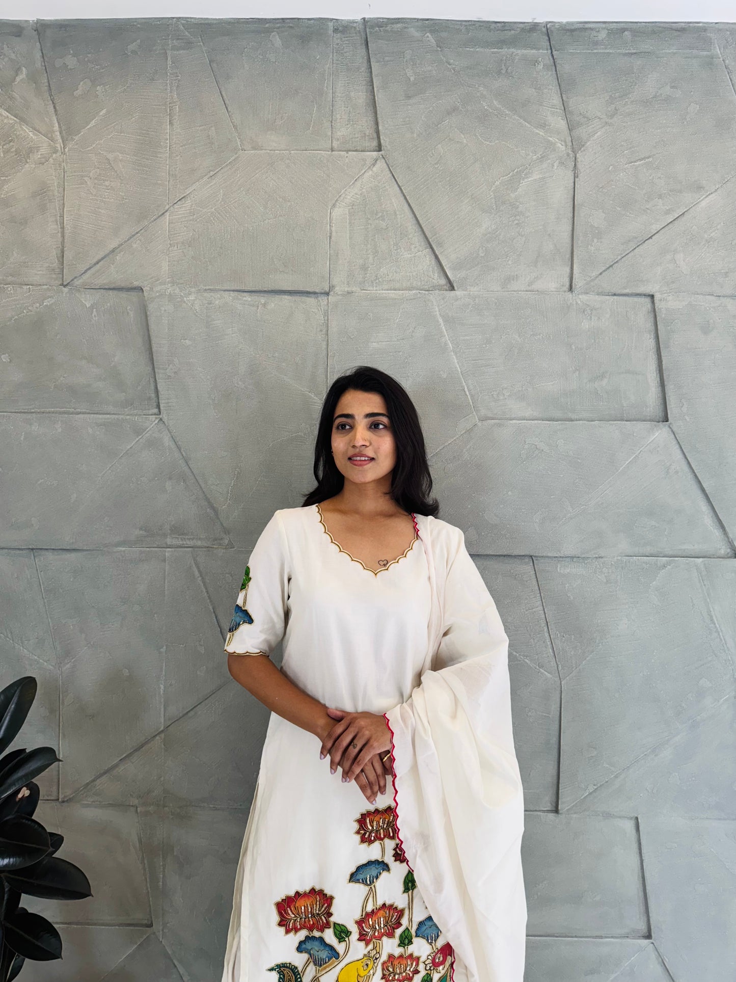 White Kurta Set With Kalamkari